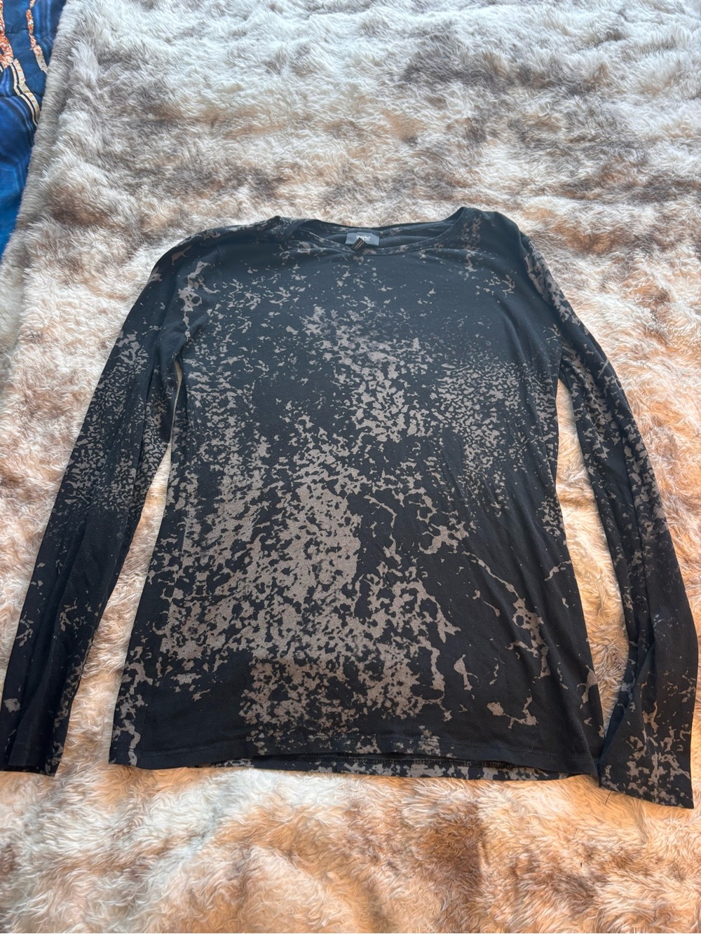 Mossimo Supply Co. Black Long-Sleeve acid wash top